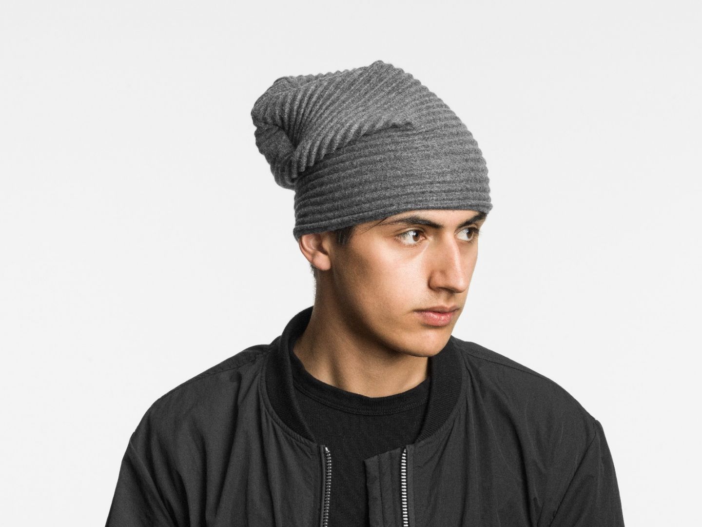 Pleece beanie hat Dark grey