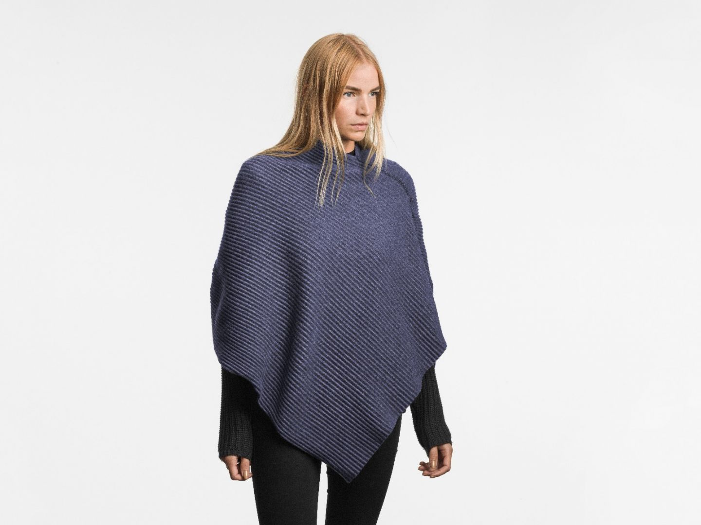 Pleece Poncho short Midnight blue