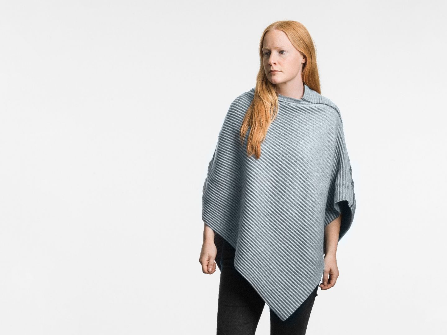 Pleece Poncho short Pale blue