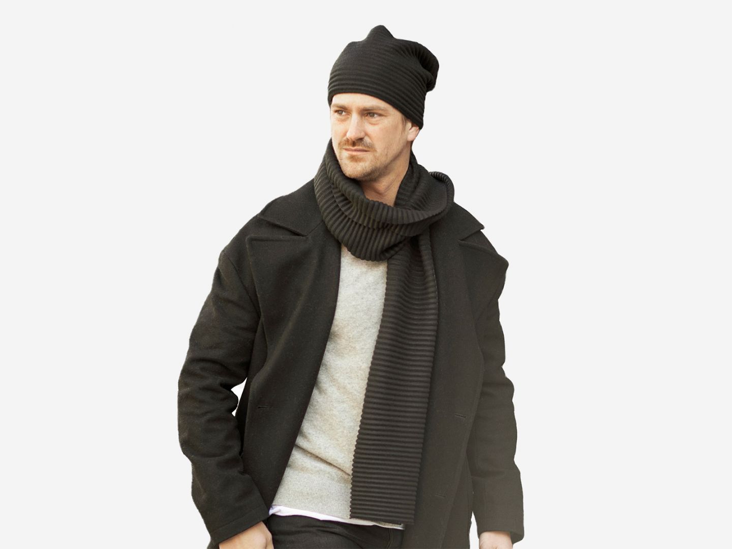 Pleece (scarf & beanie set) Black